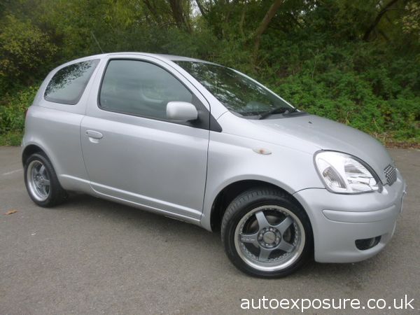 2003 Toyota Yaris 1.3 VVT-i T Spirit Auto image 1
