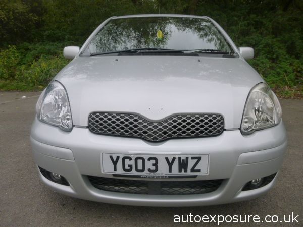 2003 Toyota Yaris 1.3 VVT-i T Spirit Auto image 3