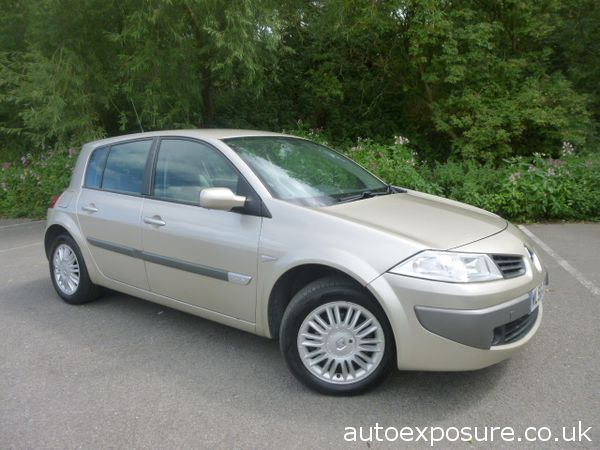 2006 Renault Megane 1.6 VVT Privilege image 1