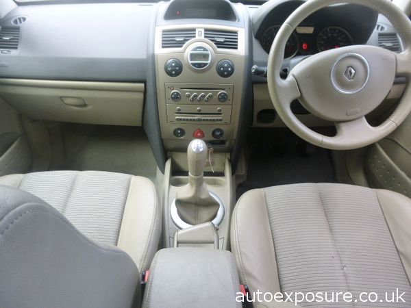2006 Renault Megane 1.6 VVT Privilege image 4