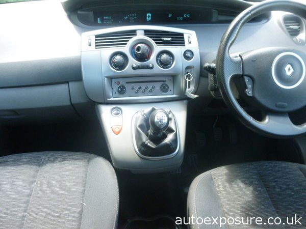 2008 Renault Grand Scenic 1.5 dCi image 4