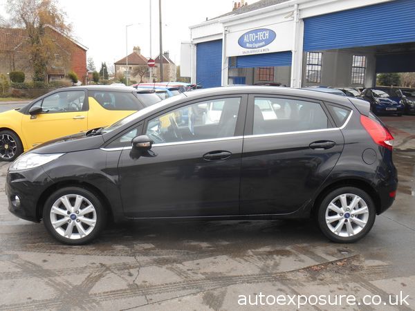 2011 Ford Fiesta 1.4 TDCi Zetec image 2