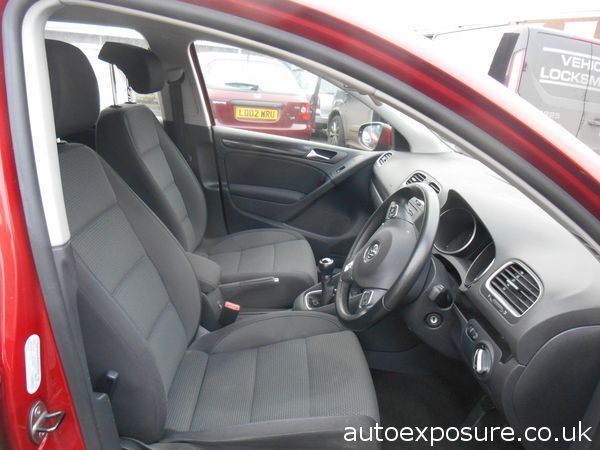 2011 Volkswagen Golf 1.6 TDi 105 Match image 4
