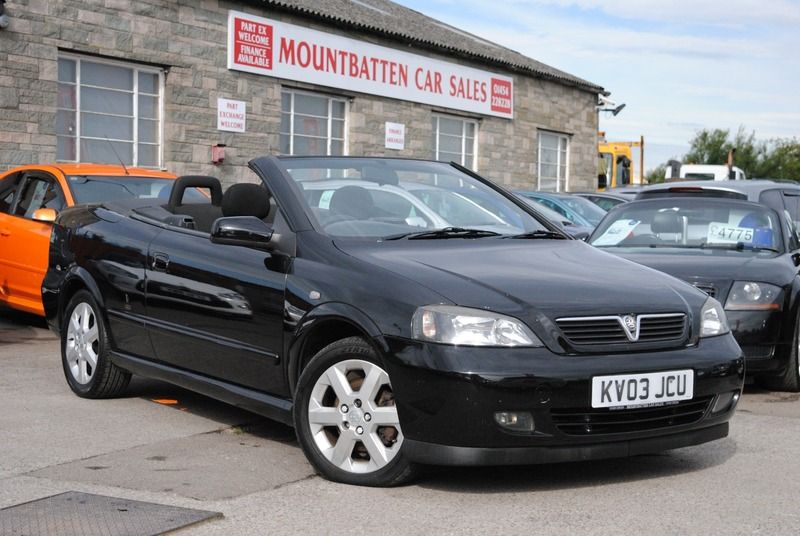 2003 Vauxhall Astra Convertible 2.2 16V image 1