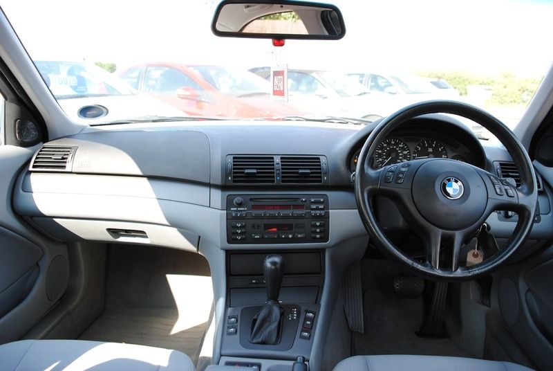 2002 BMW 3 SERIES 320i SE image 4