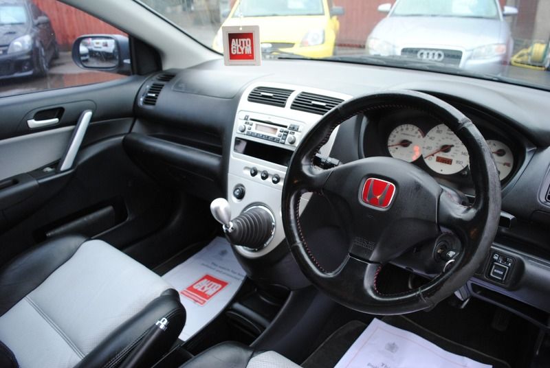 2004 Honda Civic Type-R 2.0 image 4