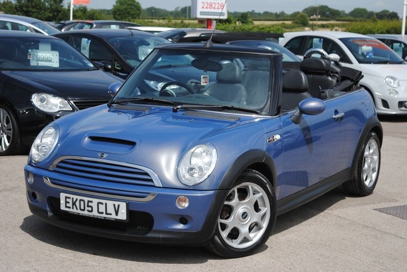 2005 MINI Convertible Cooper S 1.6 image 1