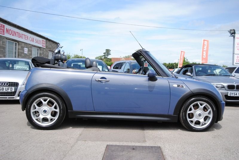 2005 MINI Convertible Cooper S 1.6 image 2