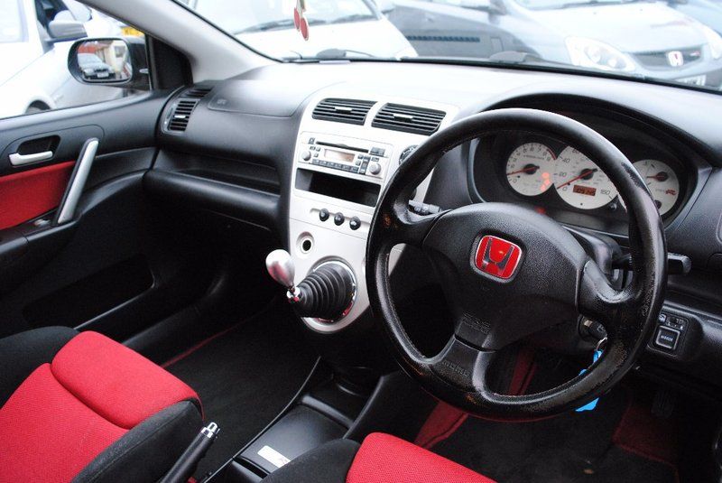2005 Honda Civic Type-R 2.0 image 4