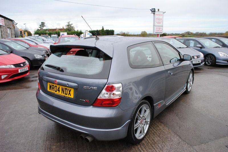 2004 Honda Civic Type-R 2.0 image 3