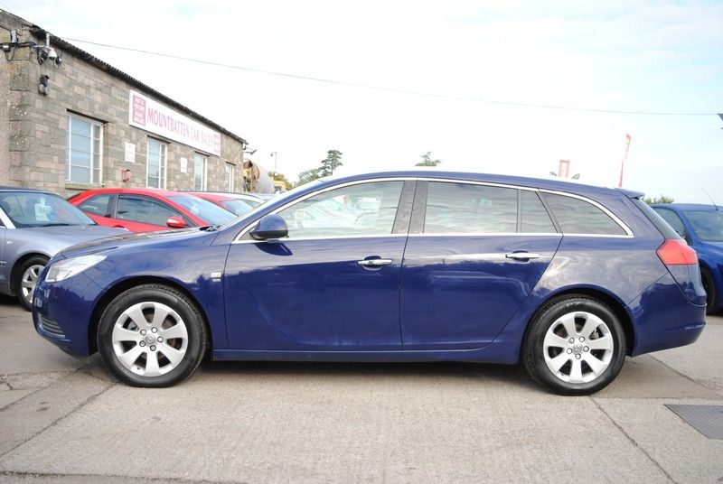 2011 Vauxhall Insignia SE NAV 2.0 Cdti image 2