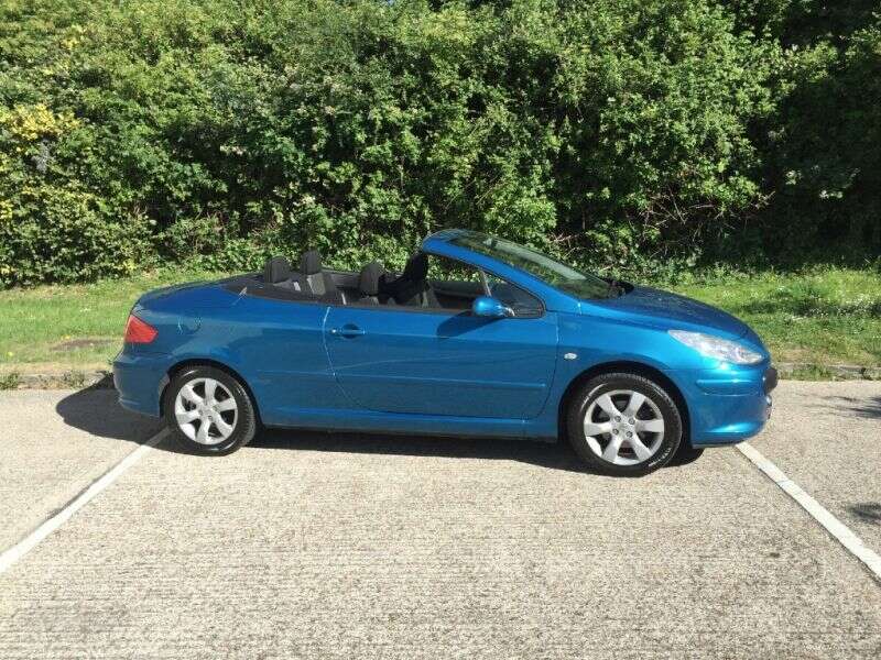 2006 Peugeot 307 CC S image 1