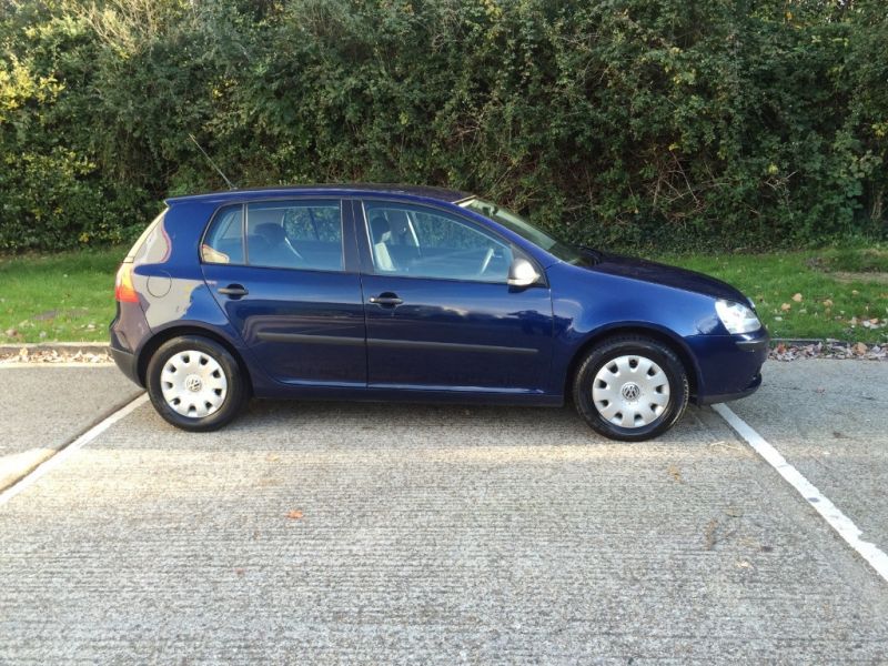 2008 Volkswagen Golf S TDi 5dr image 1