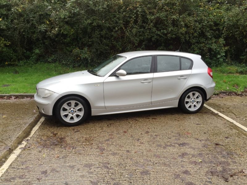 2005 BMW 1 Series 118d SE 5dr image 2