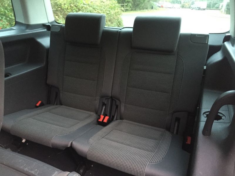 2004 Volkswagen Touran Sport TDi image 5