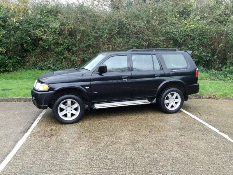 2006 Mitsubishi Shogun Sport Warrior TD GLX image 2