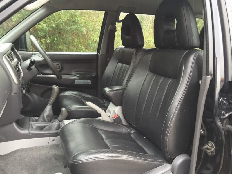 2006 Mitsubishi Shogun Sport Warrior TD GLX image 3