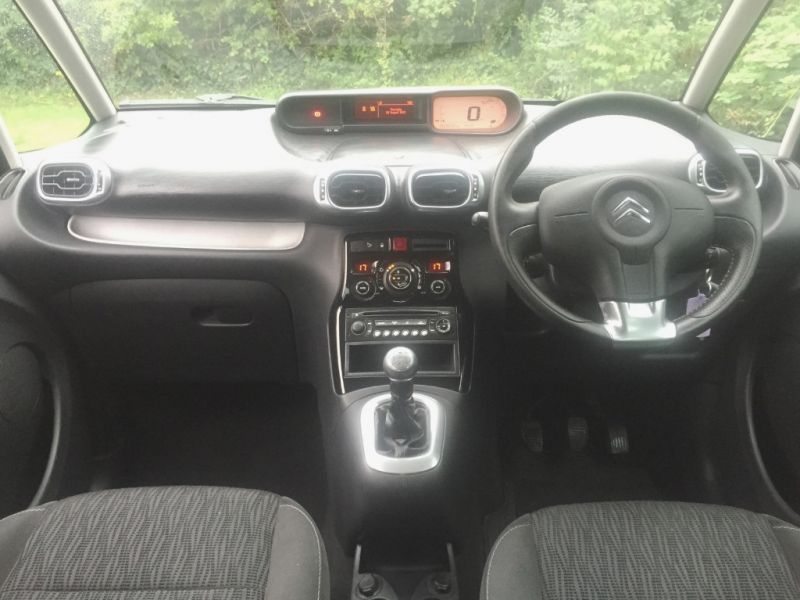 2011 Citroen C3 Picasso Exclusive HDi image 4