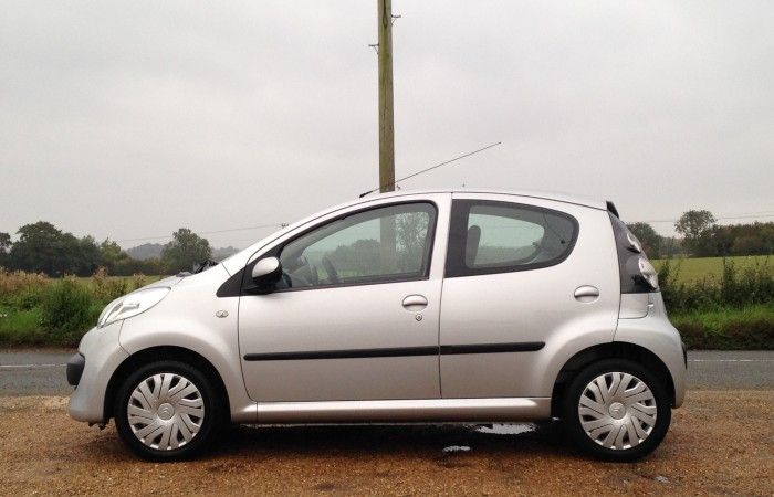 2006 Citroen C1 1.0 i Rhythm 5dr image 2