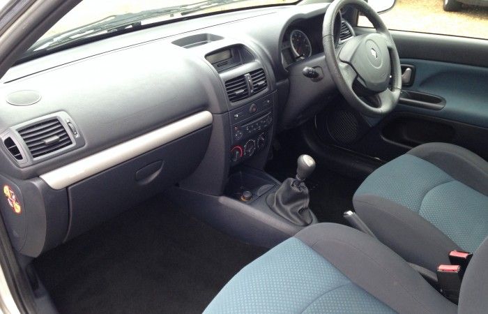 2006 Renault Clio 1.2 16v Campus Sport 3dr image 4