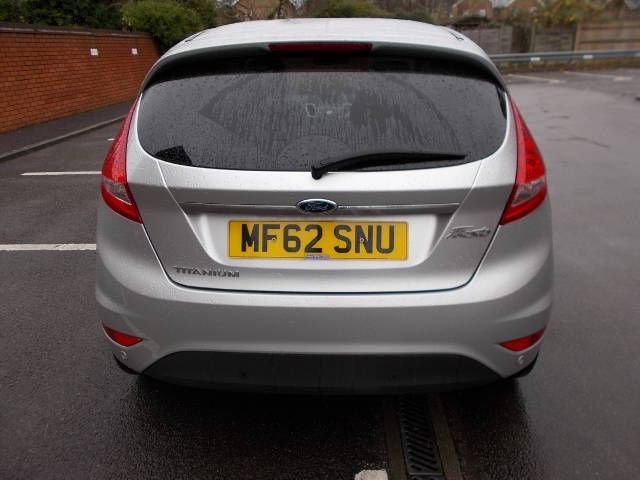 2012 Ford Fiesta 1.4i Titanium 5/Dr Auto image 3