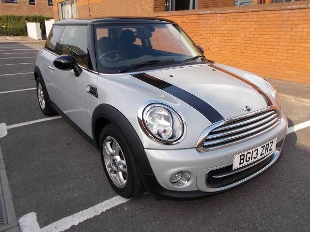 2013 Mini Hatchback 1.6 Cooper image 1