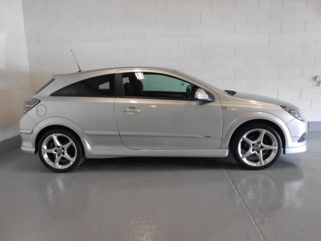 2010 VAUXHALL ASTRA 1.8 SRI image 2