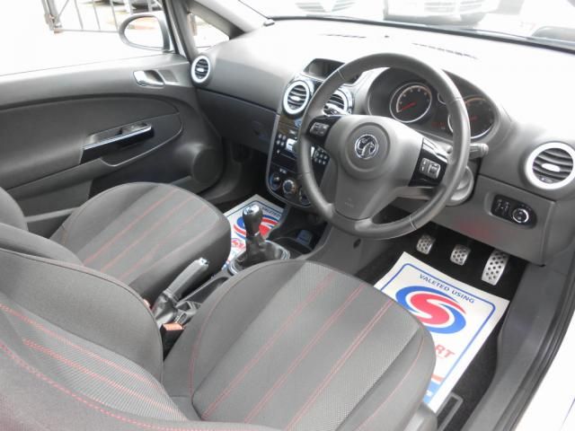 2011 VAUXHALL CORSA 1.2 image 5