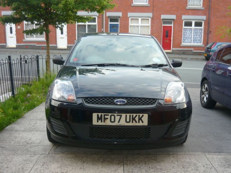 2007 Ford Fiesta image 1