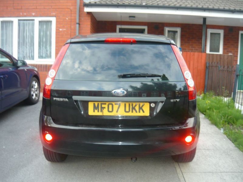 2007 Ford Fiesta image 5
