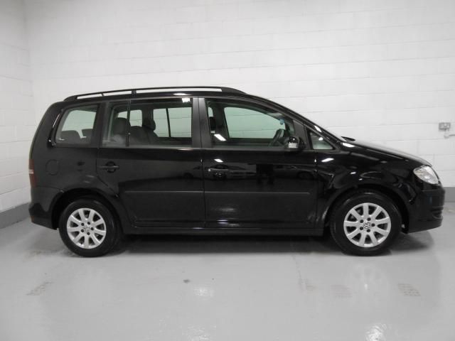 2009 VOLKSWAGEN TOURAN 1.9 S TDI image 2