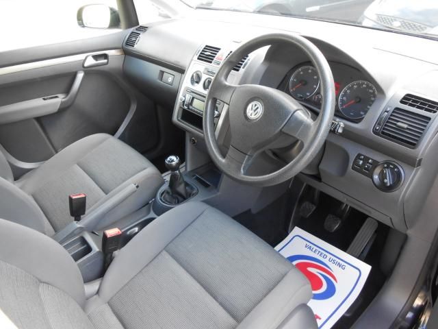 2009 VOLKSWAGEN TOURAN 1.9 S TDI image 4