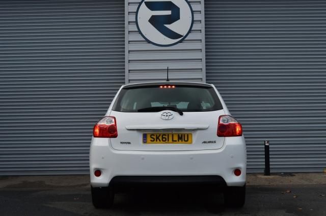 2011 TOYOTA AURIS 1.4 image 3