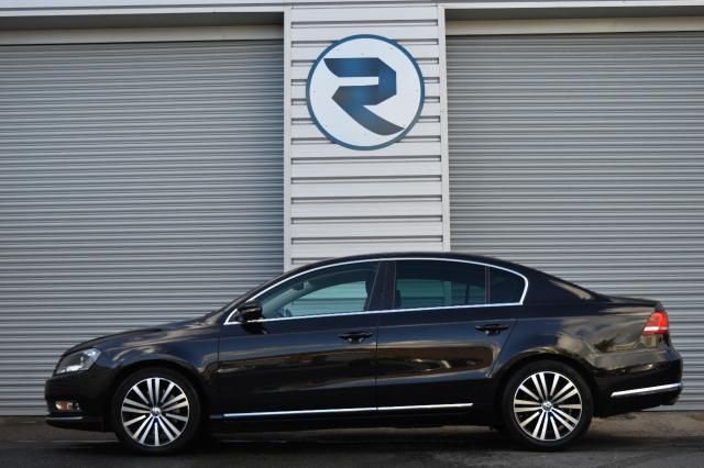 2011 VOLKSWAGEN PASSAT 2.0 SPORT TDI image 2