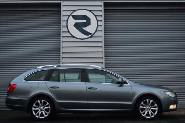 2011 SKODA SUPERB 2.0 SE TDI image 2