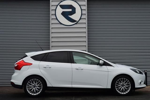 2014 FORD FOCUS 1.6 ZETEC image 2