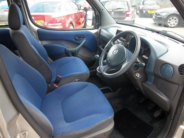 2002 FIAT DOBLO 1.9 JTD SX image 4