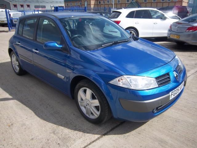 2005 RENAULT MEGANE 1.9 DYNAMIQUE DCI image 1