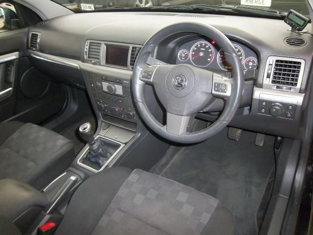 2006 VAUXHALL VECTRA 1.8 image 4