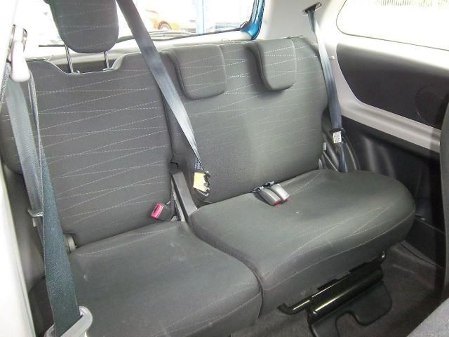 2006 TOYOTA YARIS 1.3 image 5