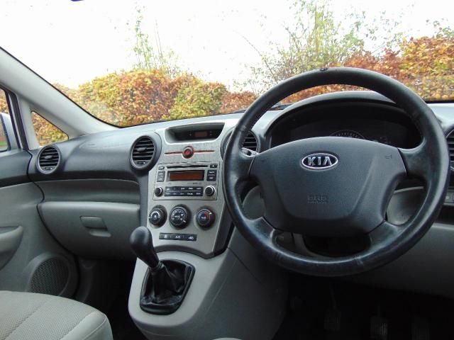 2008 KIA CARENS 2.0 GS 5d image 4