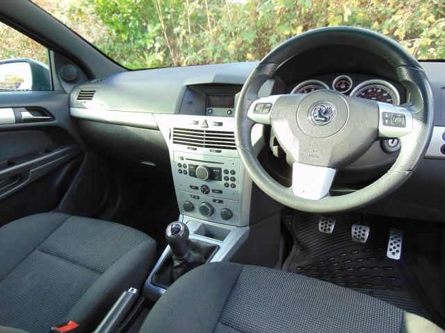 2006 VAUXHALL ASTRA 1.4 SXI 16V TWINPORT image 4
