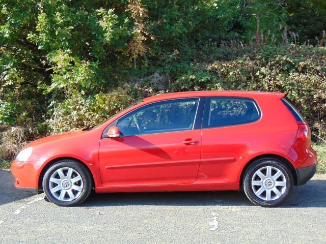 2005 VOLKSWAGEN GOLF 2.0 GT TDI 3d image 2
