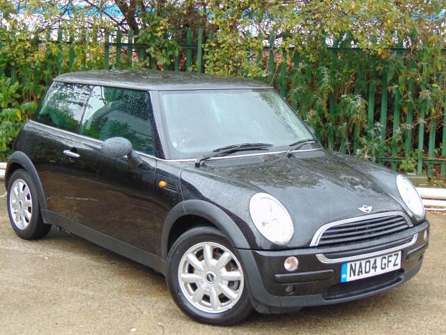 2004 MINI HATCH 1.6 ONE 3d image 1