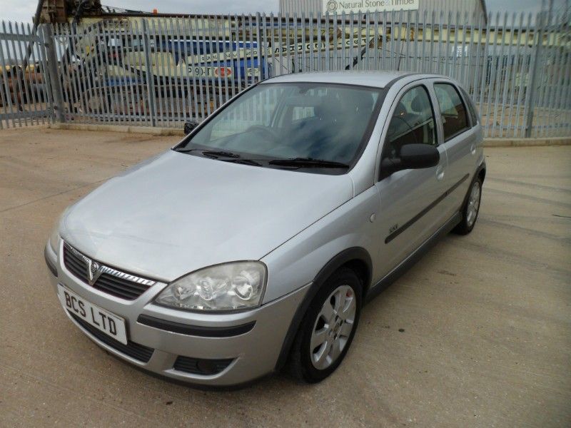 2005 Vauxhall Corsa 1.2i 16v SXi image 1