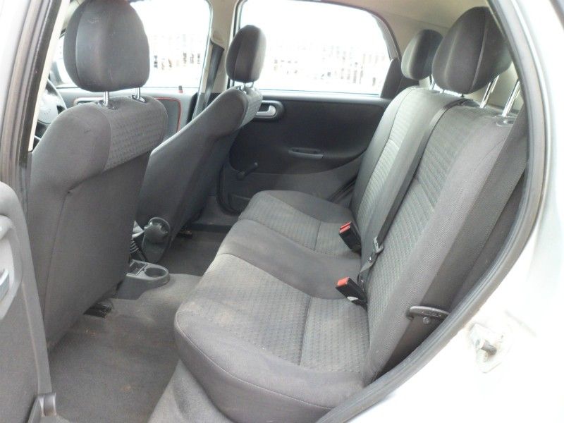 2005 Vauxhall Corsa 1.2i 16v SXi image 5