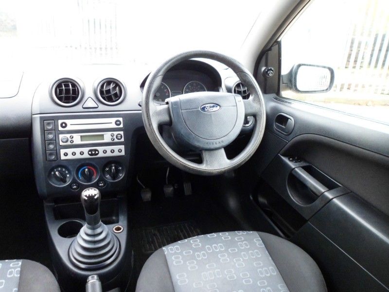 2005 Ford Fiesta 1.25 image 4