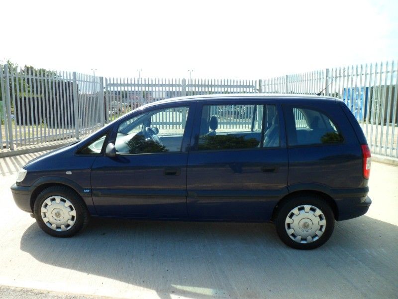 2004 Vauxhall Zafira 2.0DTi image 2