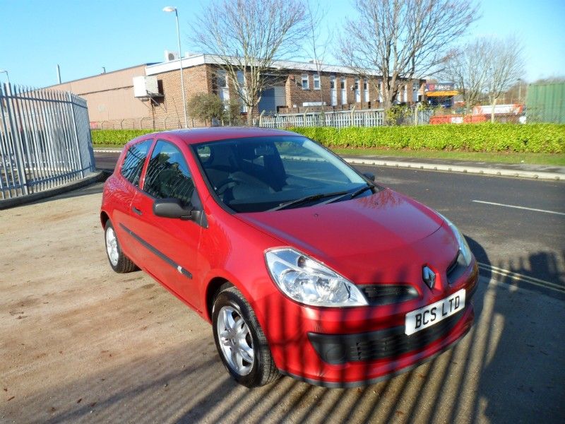 2007 Renault Clio 1.2 16v image 1