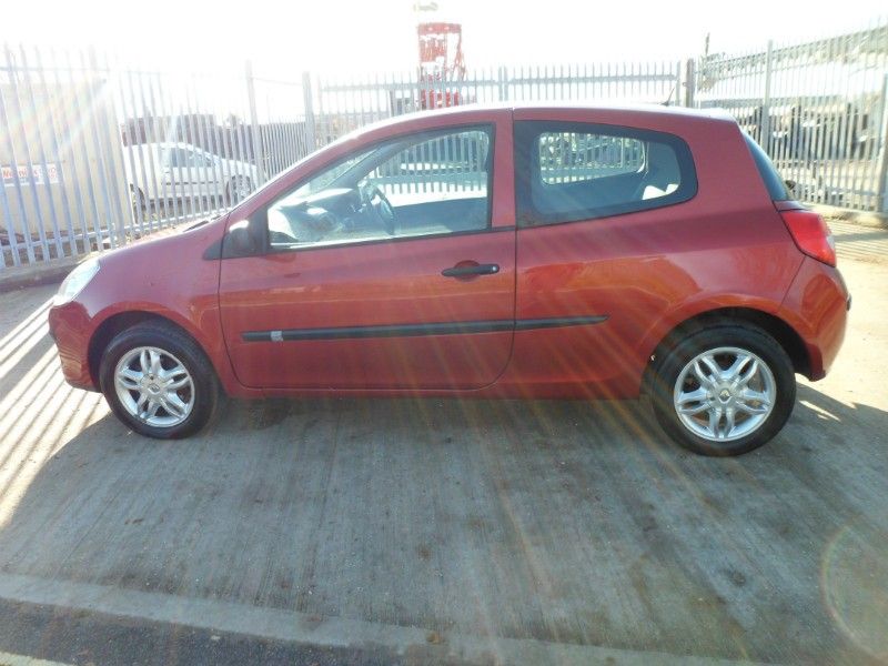 2007 Renault Clio 1.2 16v image 2